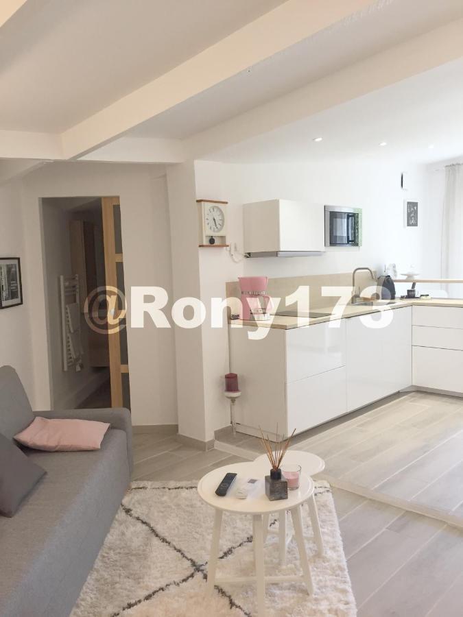 Studio Proche Mer Et Ville Toulon 2 Pers Bagian luar foto